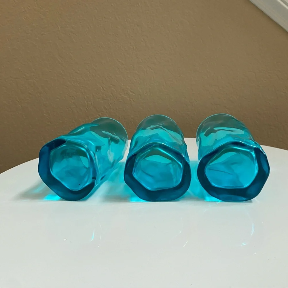 EUC 3 Peacock Blue Glass Drinking cups